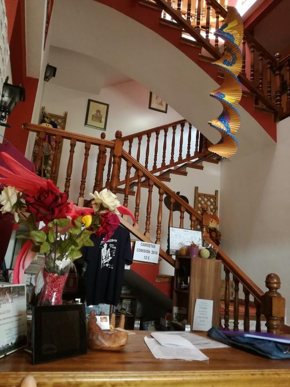 Hostal Del Tajo Пералехос-де-лас-Тручас Екстер'єр фото