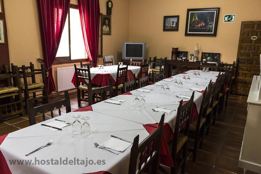 Hostal Del Tajo Пералехос-де-лас-Тручас Екстер'єр фото