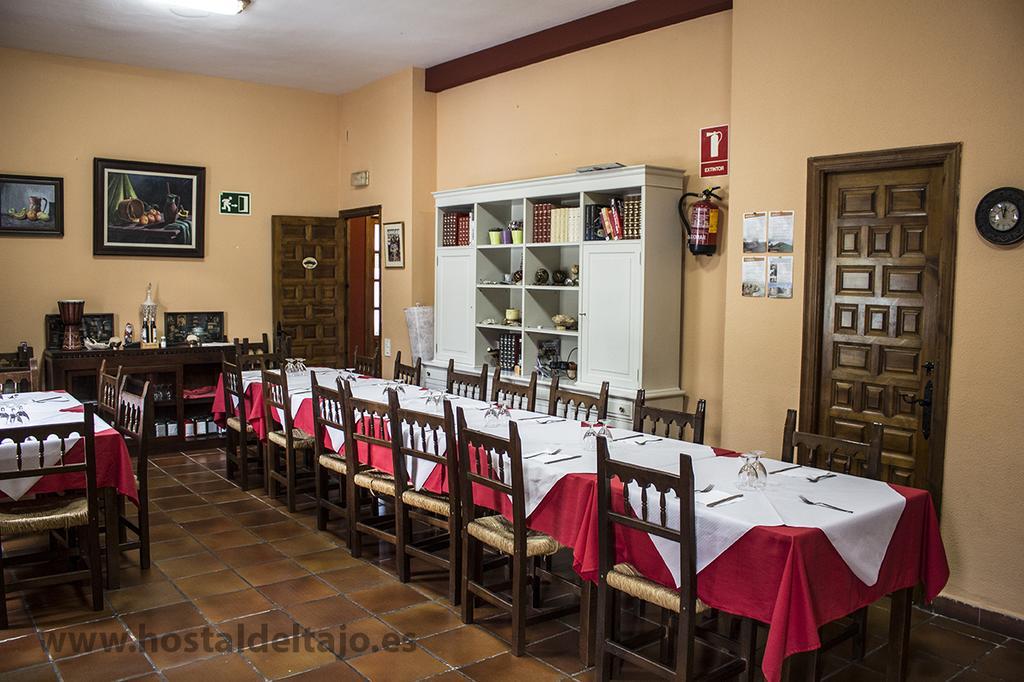 Hostal Del Tajo Пералехос-де-лас-Тручас Екстер'єр фото