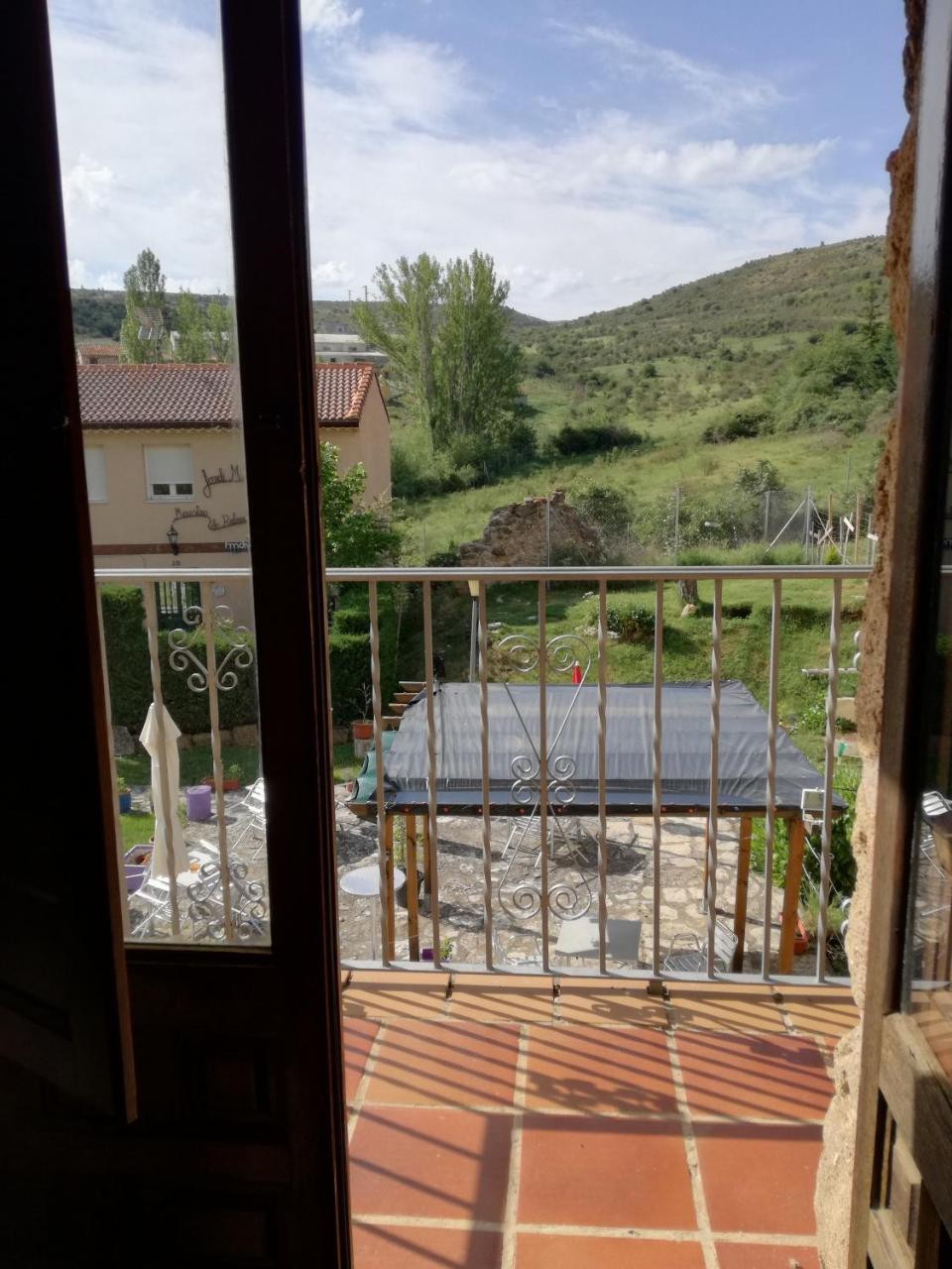 Hostal Del Tajo Пералехос-де-лас-Тручас Екстер'єр фото