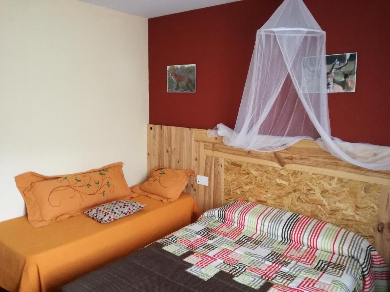 Hostal Del Tajo Пералехос-де-лас-Тручас Екстер'єр фото